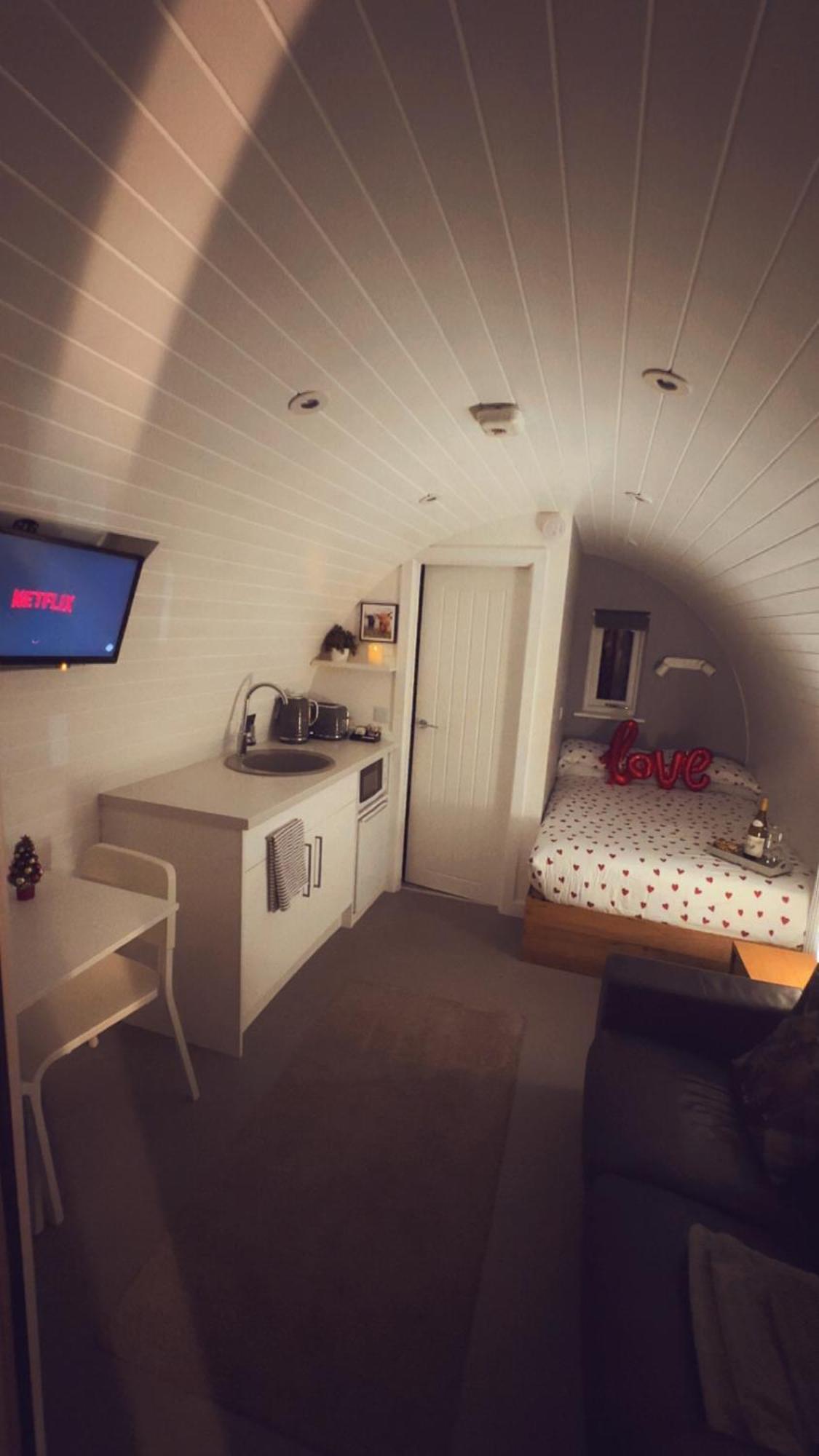 포트오거스타 Loch Ness Pods 아파트 외부 사진